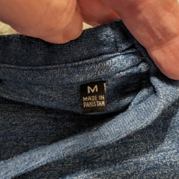 ✨ 3/$15✨ Beverly Hills Polo Club Men's Shirt - Picture 4 of 9